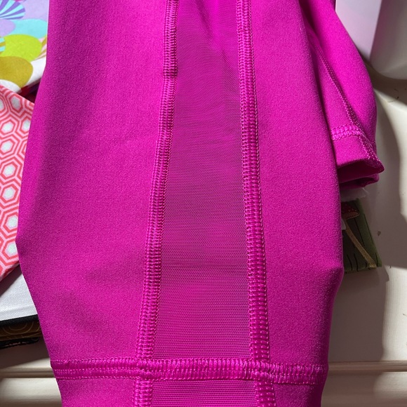 GapFit Barbie Pink Athletic Legging - Picture 6 of 6
